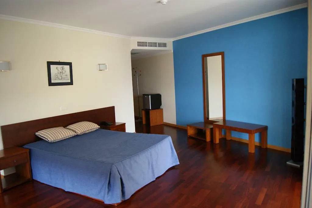 פורטו מוניז Hotel Gaivota